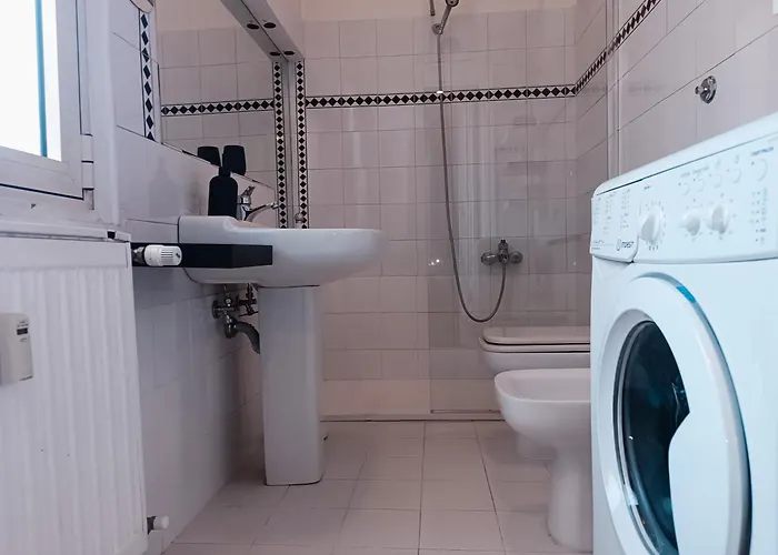 Per 5, Metro B Bologna, Terrazzo, Wi-fi Apartament